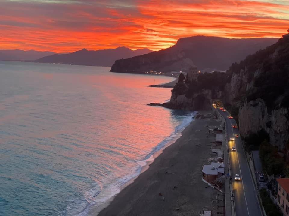 Hotel Riz Finale Ligure Kültér fotó