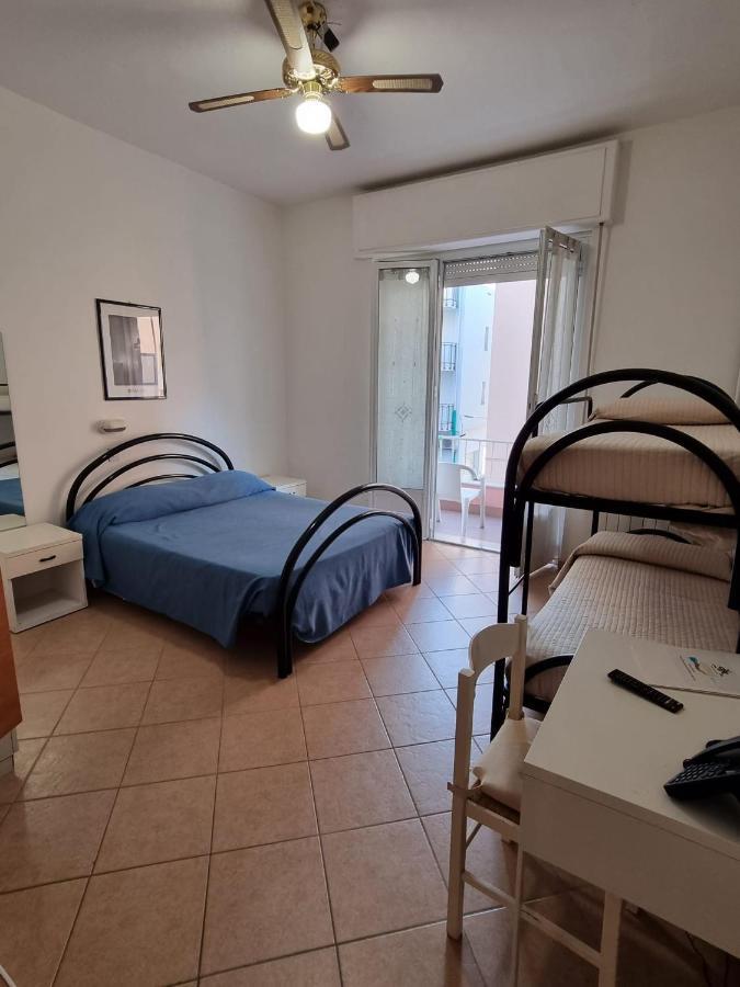 Hotel Riz Finale Ligure Kültér fotó